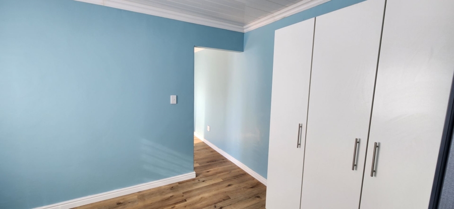 To Let 1 Bedroom Property for Rent in Klipkop Western Cape
